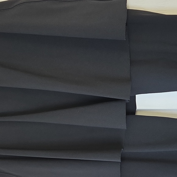 SPANX BOOTY BOOST BLACK ACTIVE SKIRT AROUND THE KNEE LEGGINGS - Picture 4 of 10